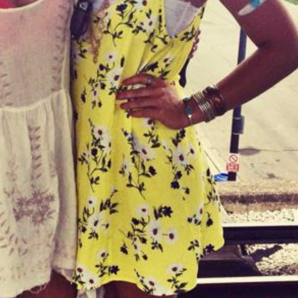 Yellow dress!